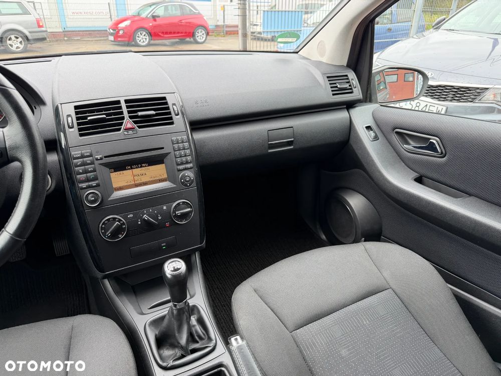 Mercedes-Benz Klasa A 150 BlueEFFICIENCY Elegance - 17