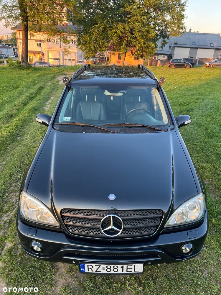 Mercedes-Benz ML - 13