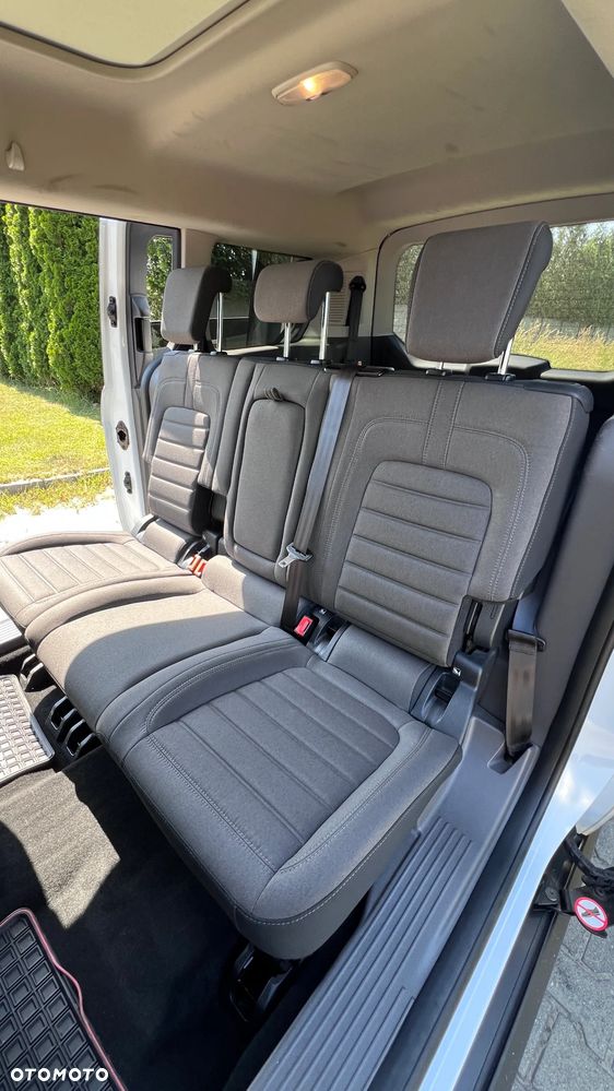 Ford Tourneo Connect Grand - 12