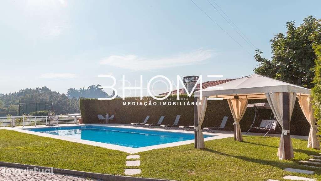 Propriedade com Casa em Pedra, T6, com piscina e campo de jogos - Grande imagem: 3/39