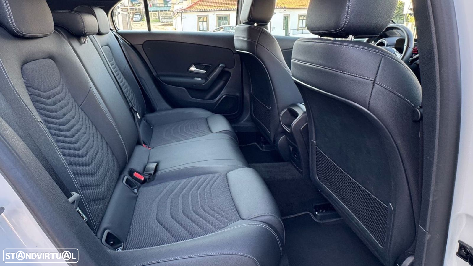 Mercedes-Benz A 250 e Style Plus - 19