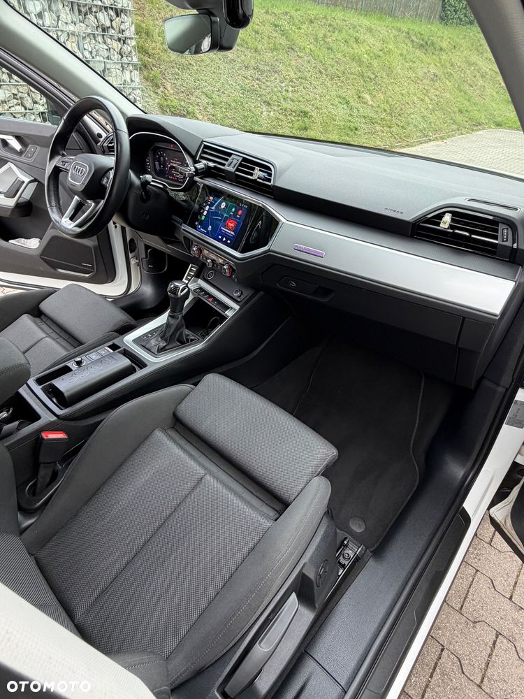Audi Q3 35 TFSI S tronic - 16