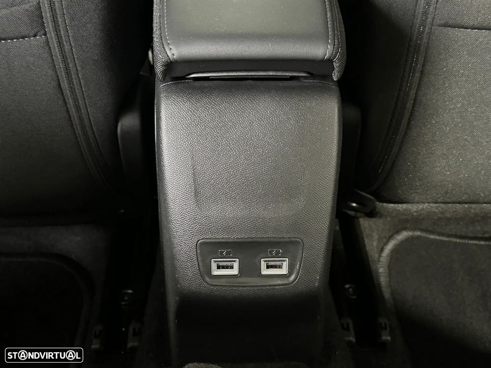 Peugeot 2008 1.5 BlueHDi Allure Pack - 44