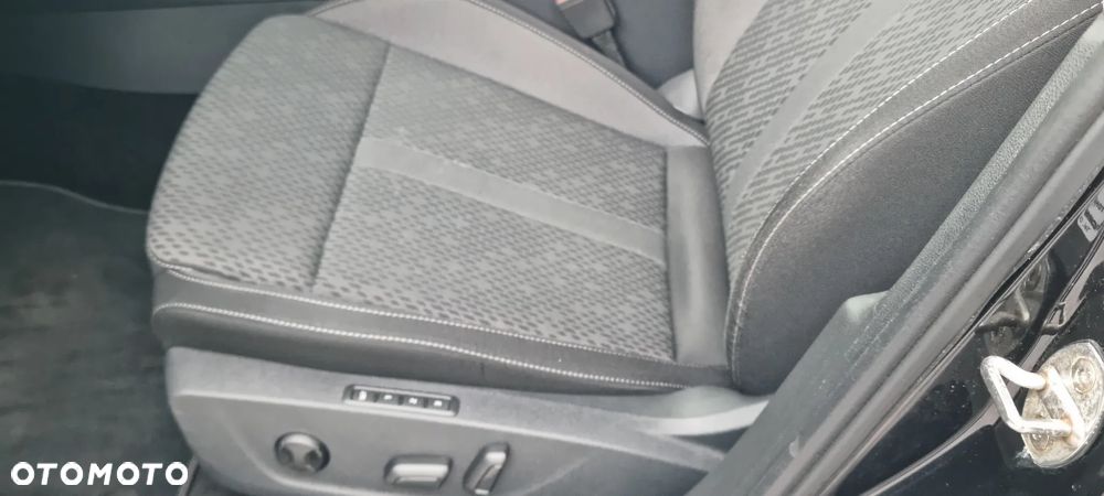 Skoda Octavia 2.0 TDI DSG Style - 17