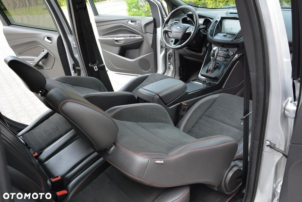 Ford Kuga 2.0 TDCi 4x4 ST-Line - 17