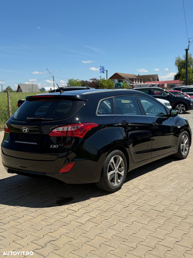 Hyundai i30 1.4 GL Comfort - 4