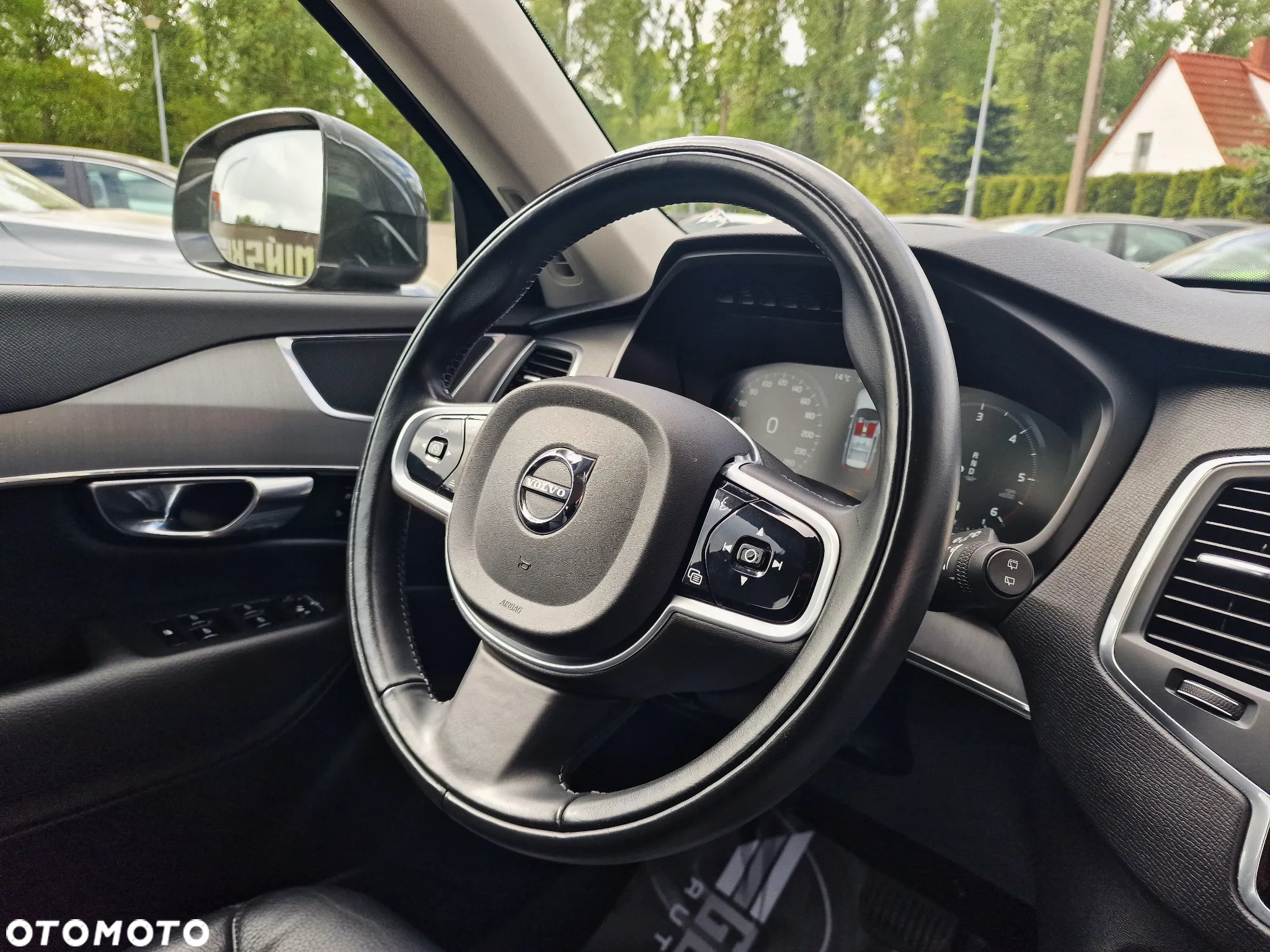 Volvo XC 90 B5 D AWD Ultimate Dark - 33