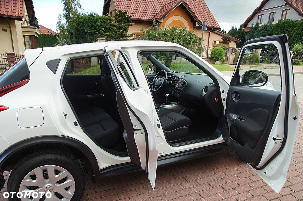 Nissan Juke 1.6 Acenta S&S - 17