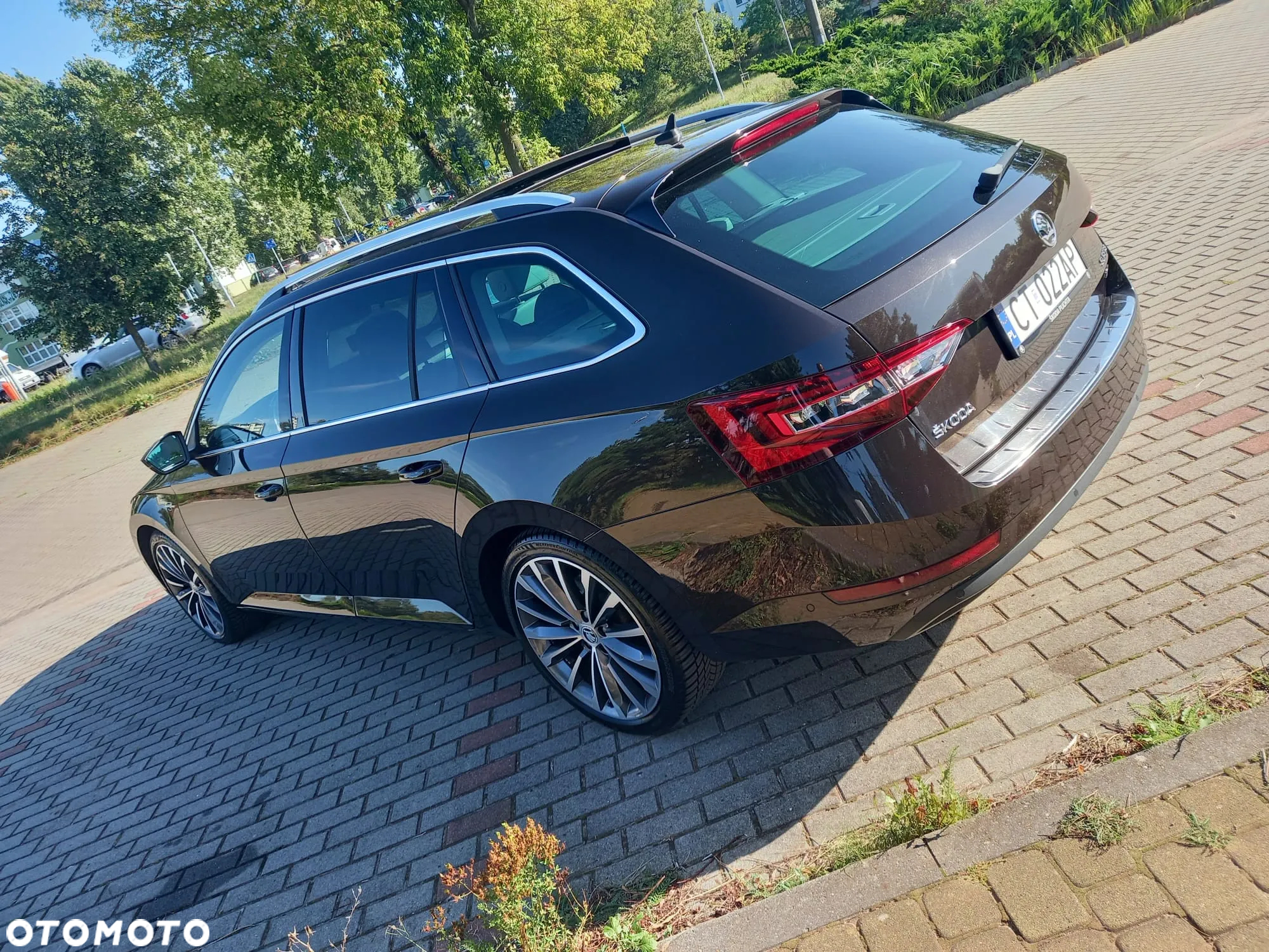 Skoda Superb 2.0 TDI 4x4 L&K DSG - 6
