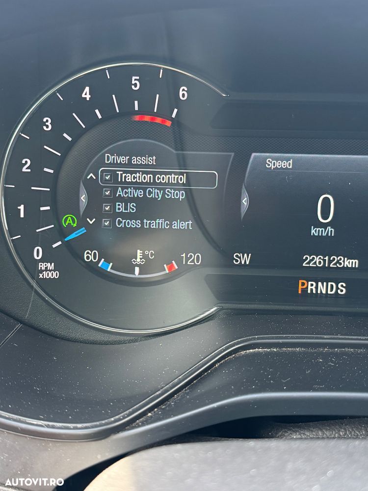 Ford Mondeo 2.0 TDCI PowerShift Titanium - 18