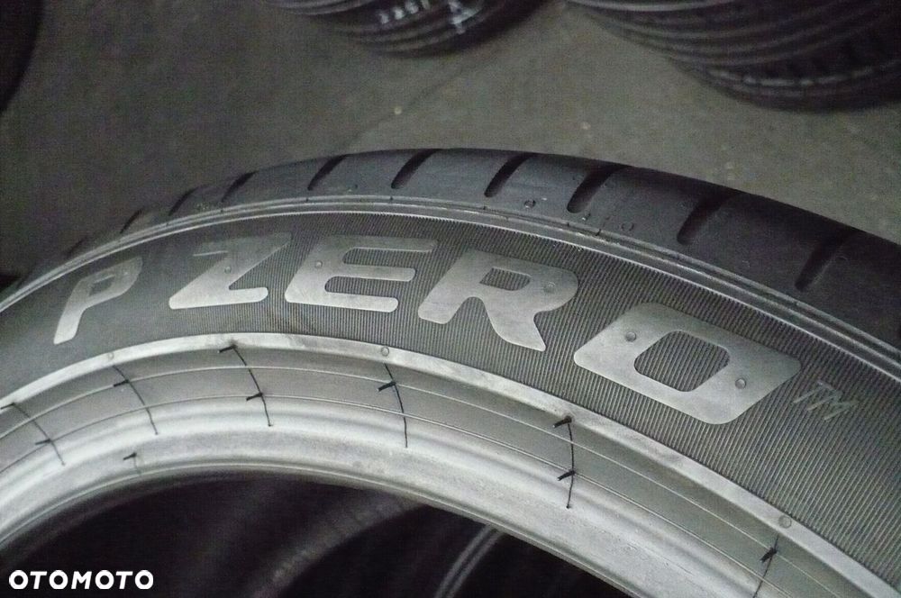 2x PIRELLI P Zero PZ4 245/40R19 5,7mm 6,4mm 2021 - 4
