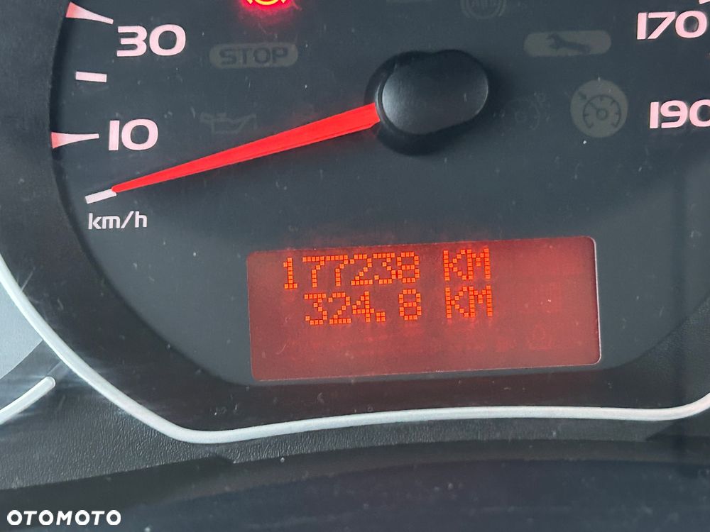 Renault Kangoo dCi 90 FAP TomTom Edition - 27