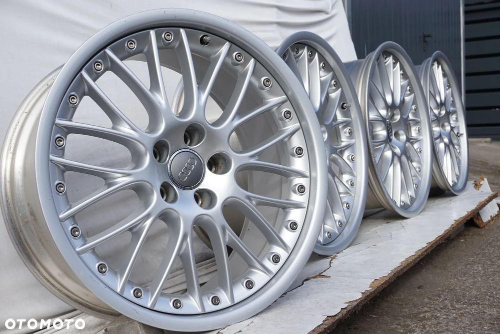 Audi 5x112 19 9J et33 8T0601025P