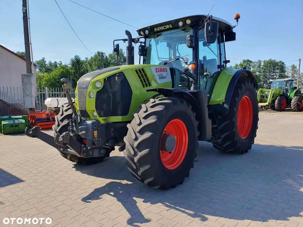 Claas Arion 640 - 10