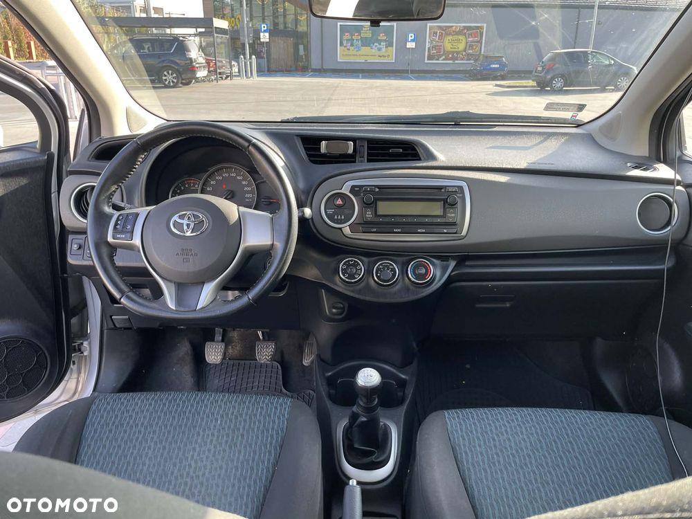 Toyota Yaris 1.0 Sol - 3