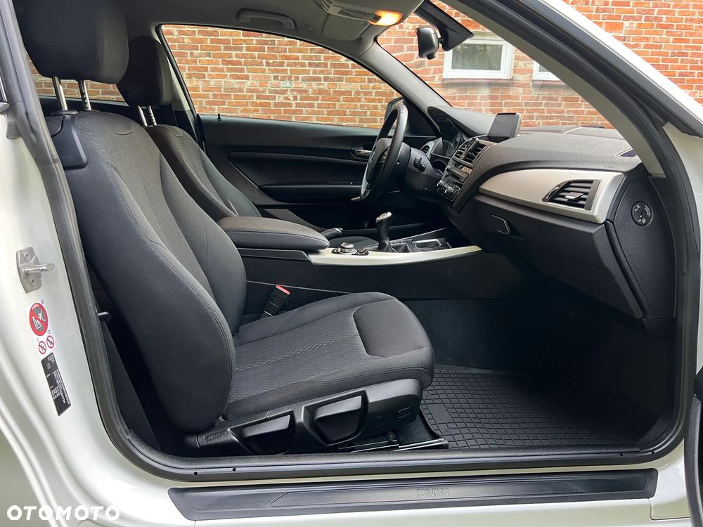 BMW Seria 1 118d Edition Metropolitan - 13