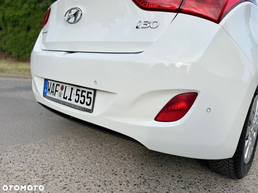 Hyundai i30 1.6 CRDi BlueDrive Premium - 17