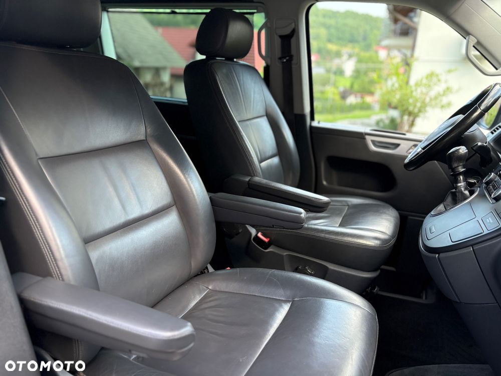 Volkswagen Multivan - 9