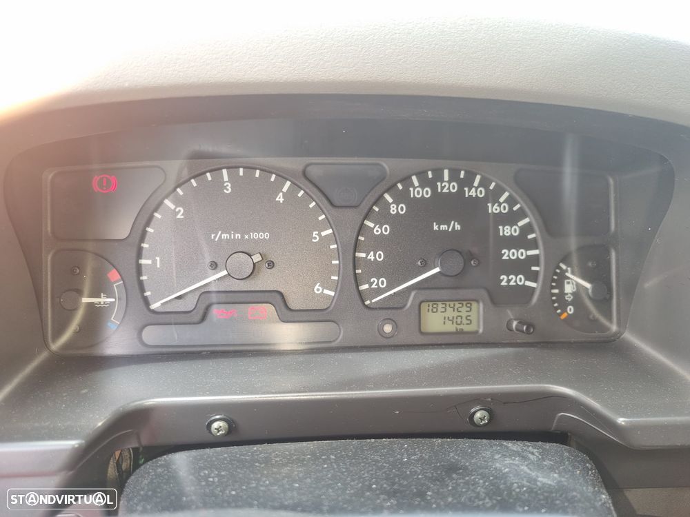 Land Rover Discovery 2.5 TD5 - 6
