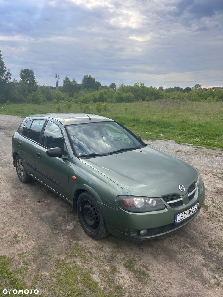 Nissan Almera 1.5 Base - 5