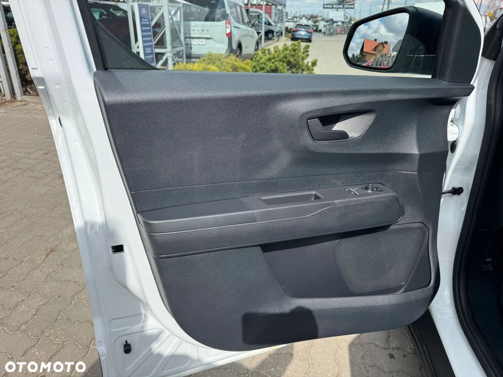 Ford Transit Courier - 9