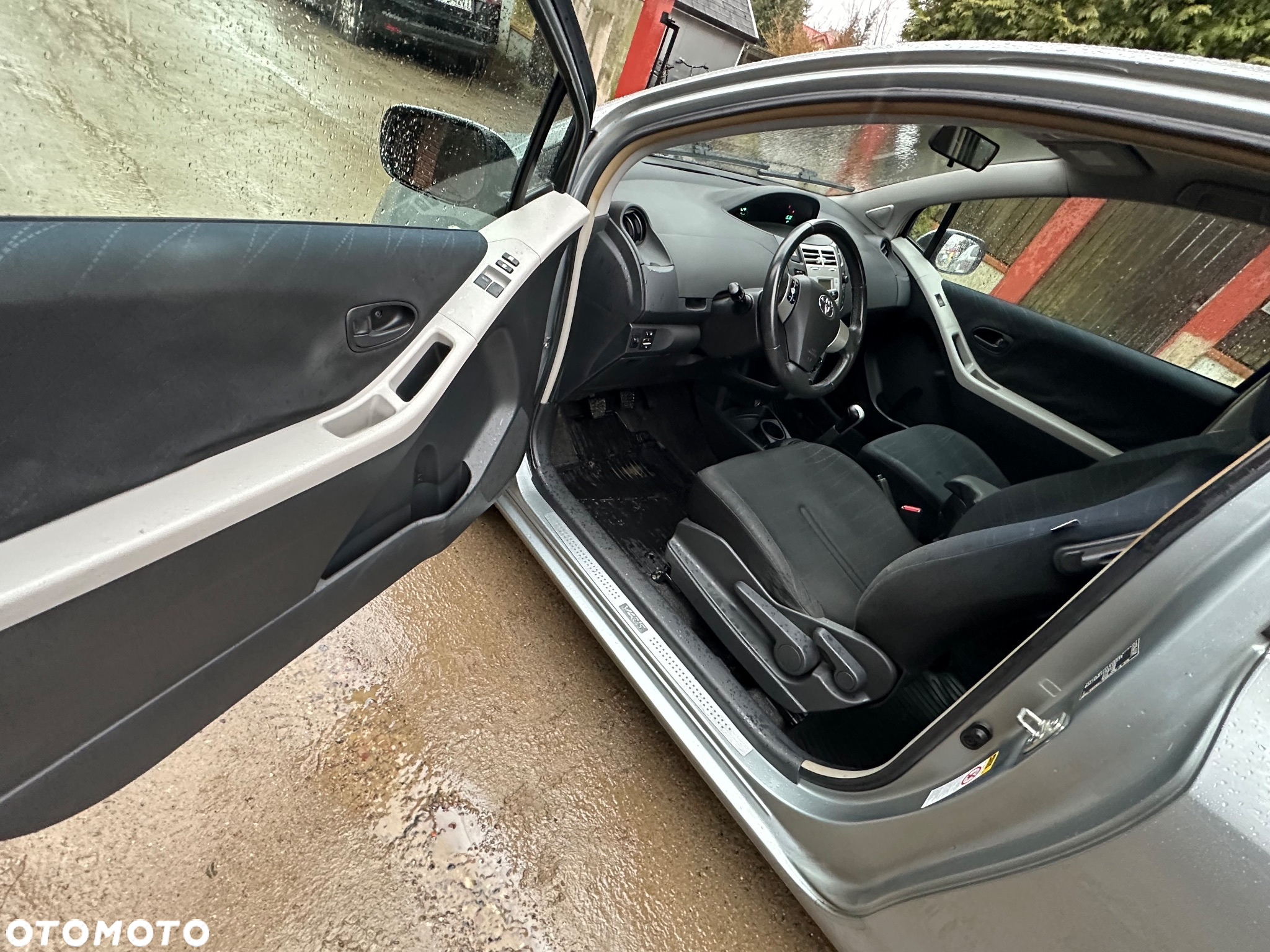 Toyota Yaris 1.0 VVT-i Cool - 8