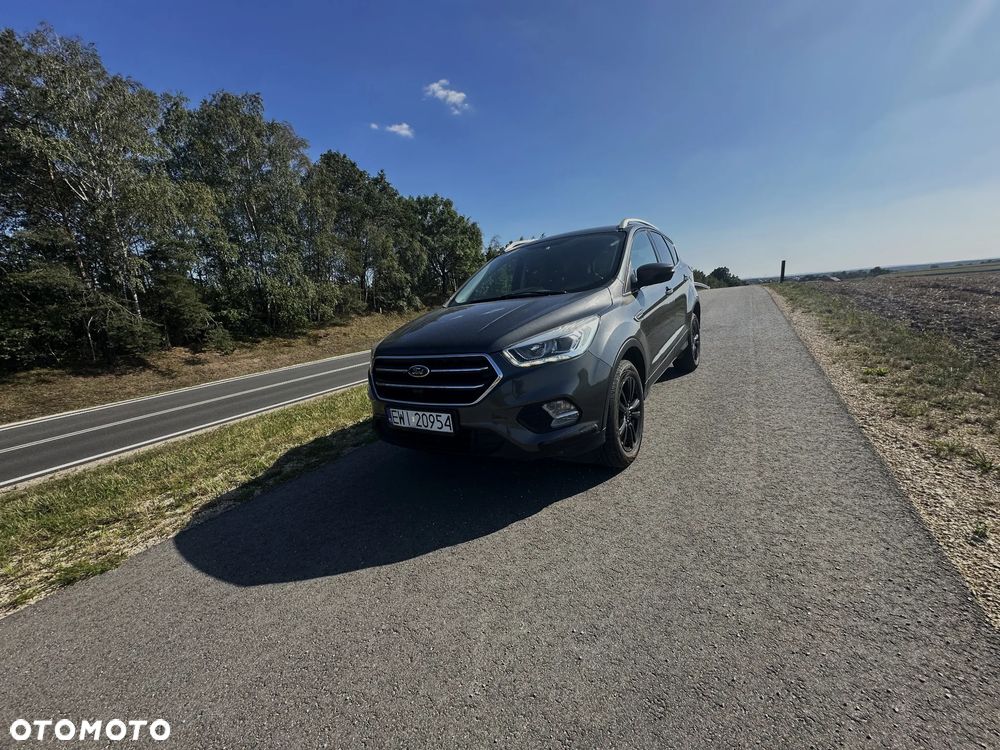Ford Kuga 2.0 EcoBlue TITANIUM - 4