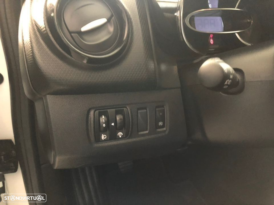 Renault Clio 0.9 TCe Limited - 12