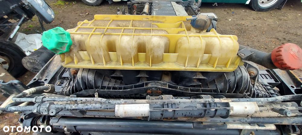 Zbiorniczek wyrównawczy MAN TGS TGX TGA - 1
