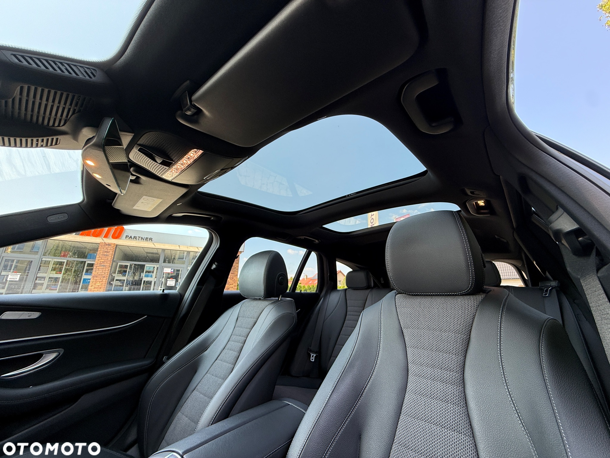 Mercedes-Benz Klasa E 300 d 9G-TRONIC - 20