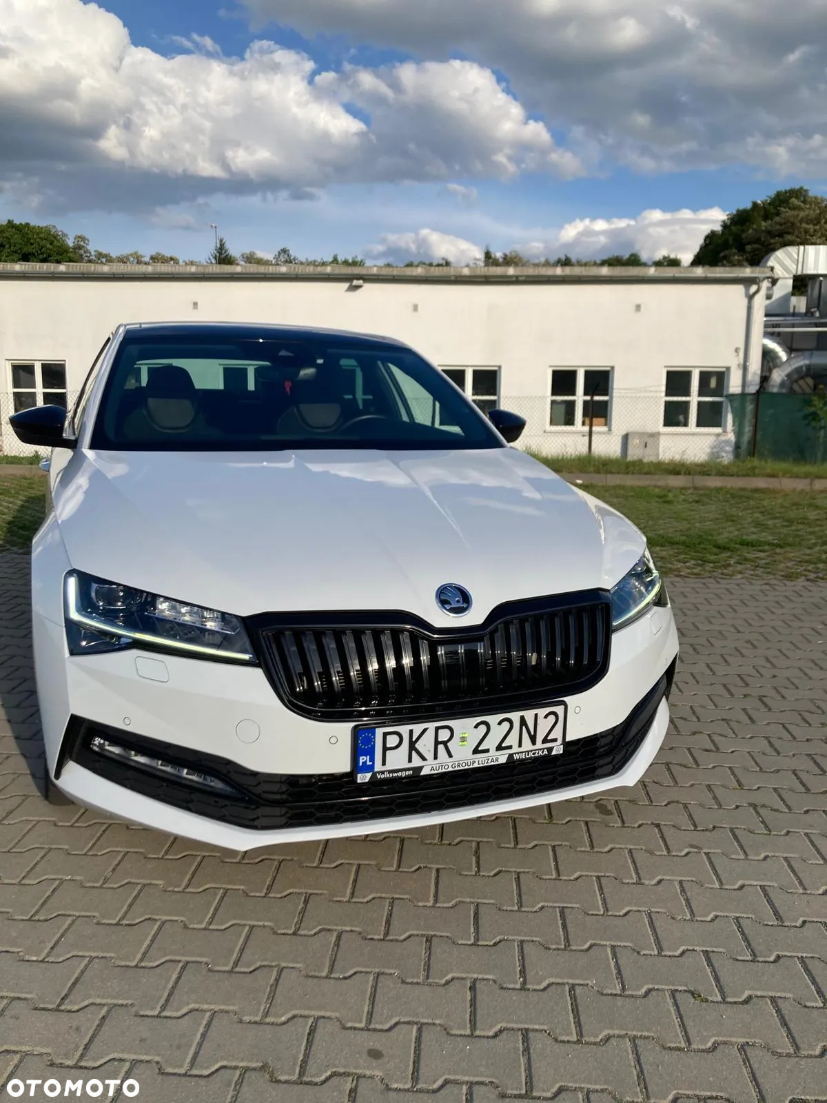 Skoda Superb Combi 2.0 TDI DSG Sportline - 5
