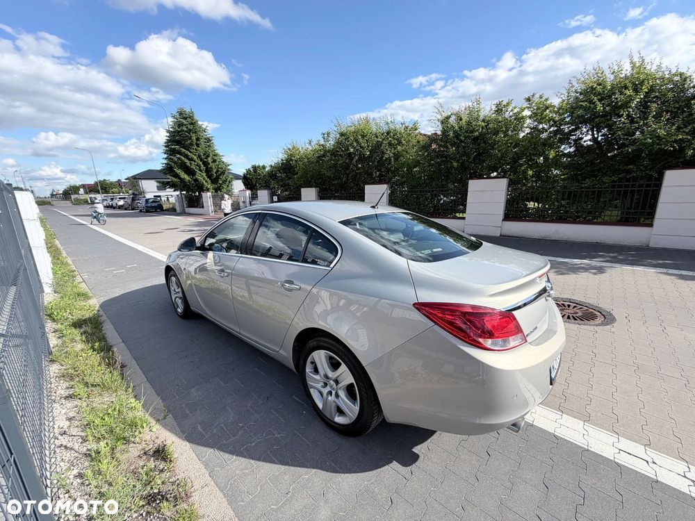 Opel Insignia 1.8 - 15
