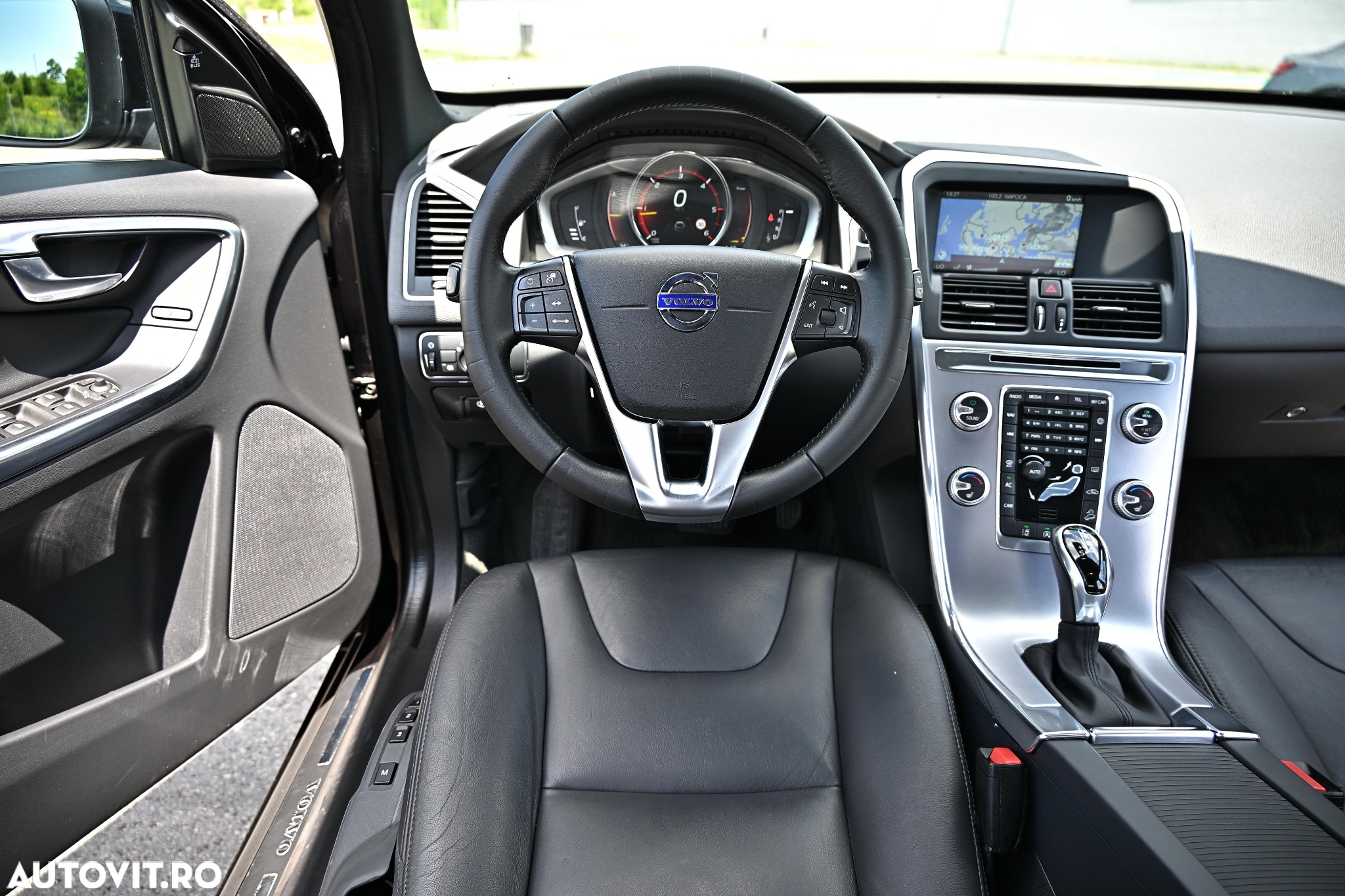 Volvo XC 60 D5 AWD Aut. Summum - 8
