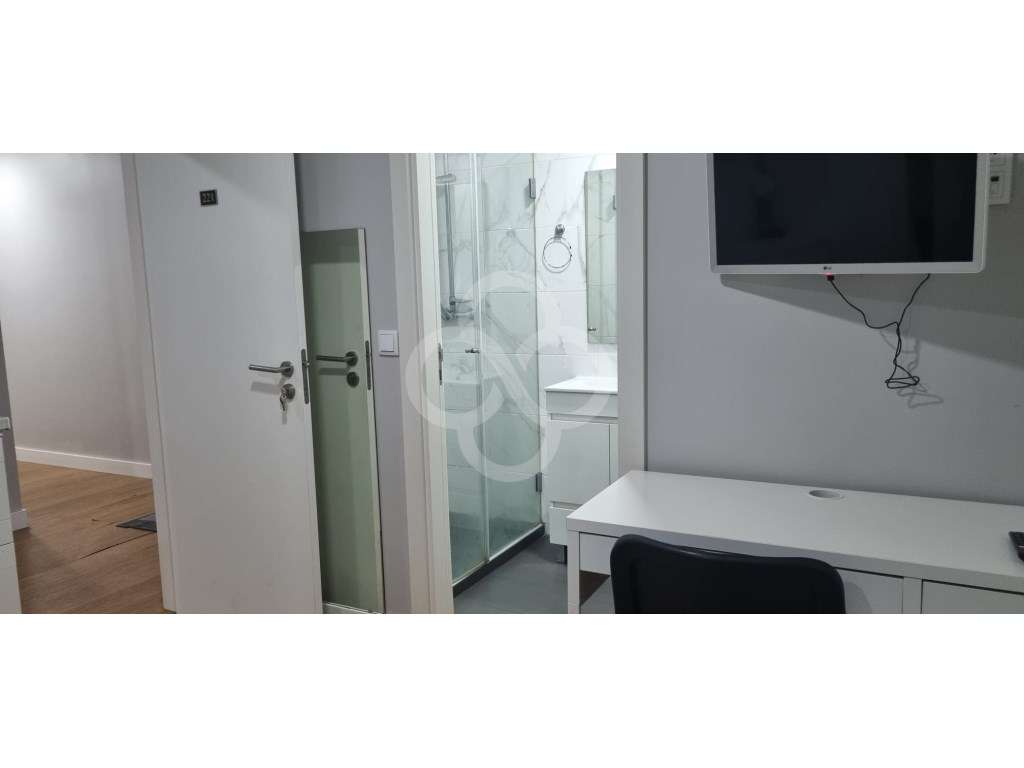 Quarto em suite na residencial de estudantes no Acqua Roma Lisboa - Grande imagem: 3/15