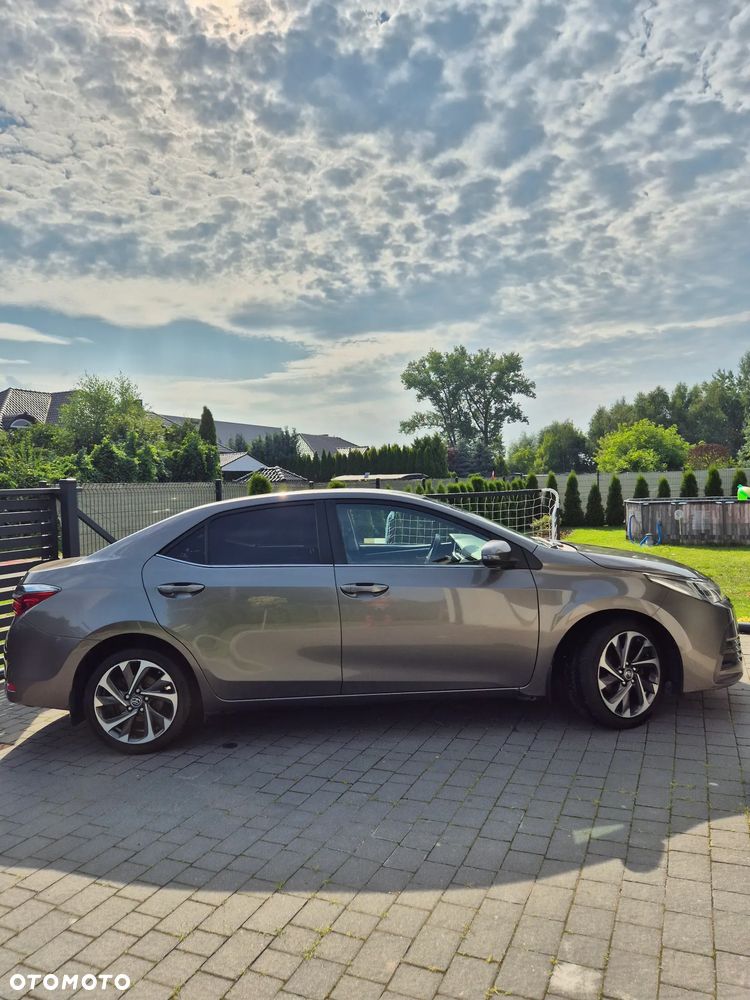 Toyota Corolla 1.6 Executive - 5