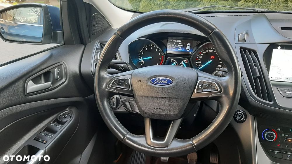 Ford Kuga 1.5 EcoBoost 2x4 Titanium - 19