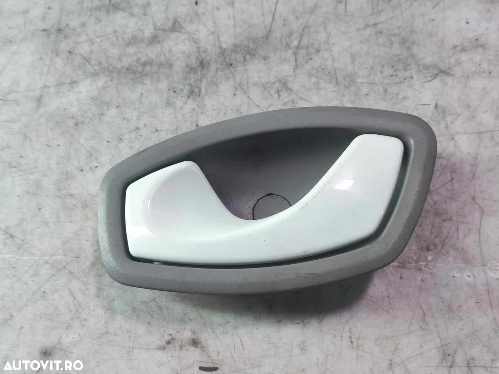 Maner interior stanga fata 806700006r Renault Zoe 1 [2012 - 2020] 5AQ - 1