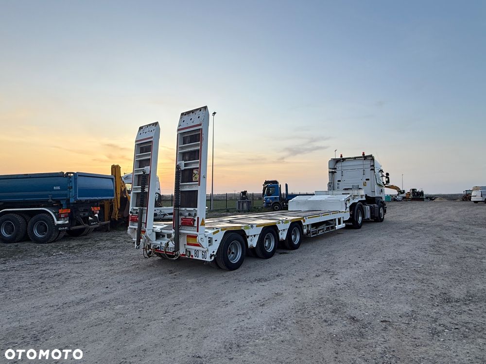 MAX Trailer Komodo - 7