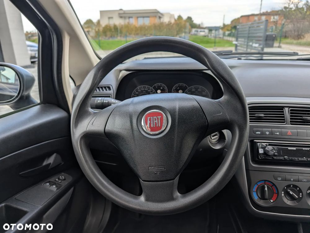 Fiat Grande Punto 1.4 8V - 18