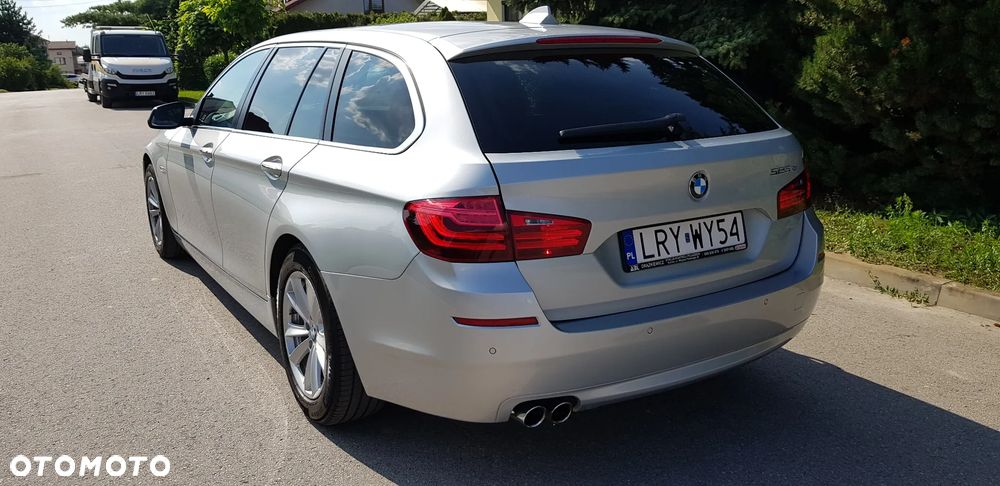 BMW Seria 5 525d Sport-Aut Luxury Line - 8