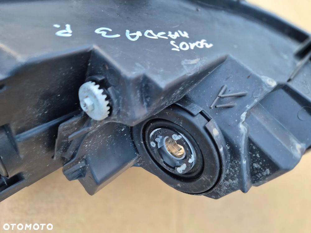 Mazda 3 lampa prawa.2009-2013.Tajwan.Zwykła. - 9