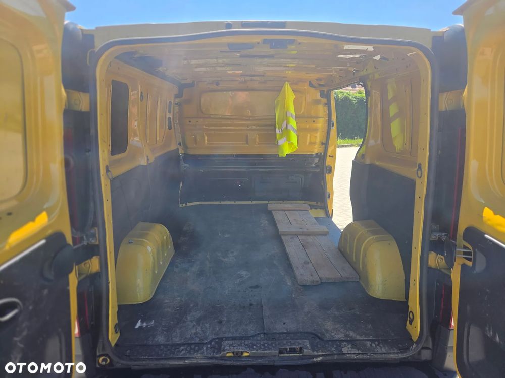Opel Vivaro - 15
