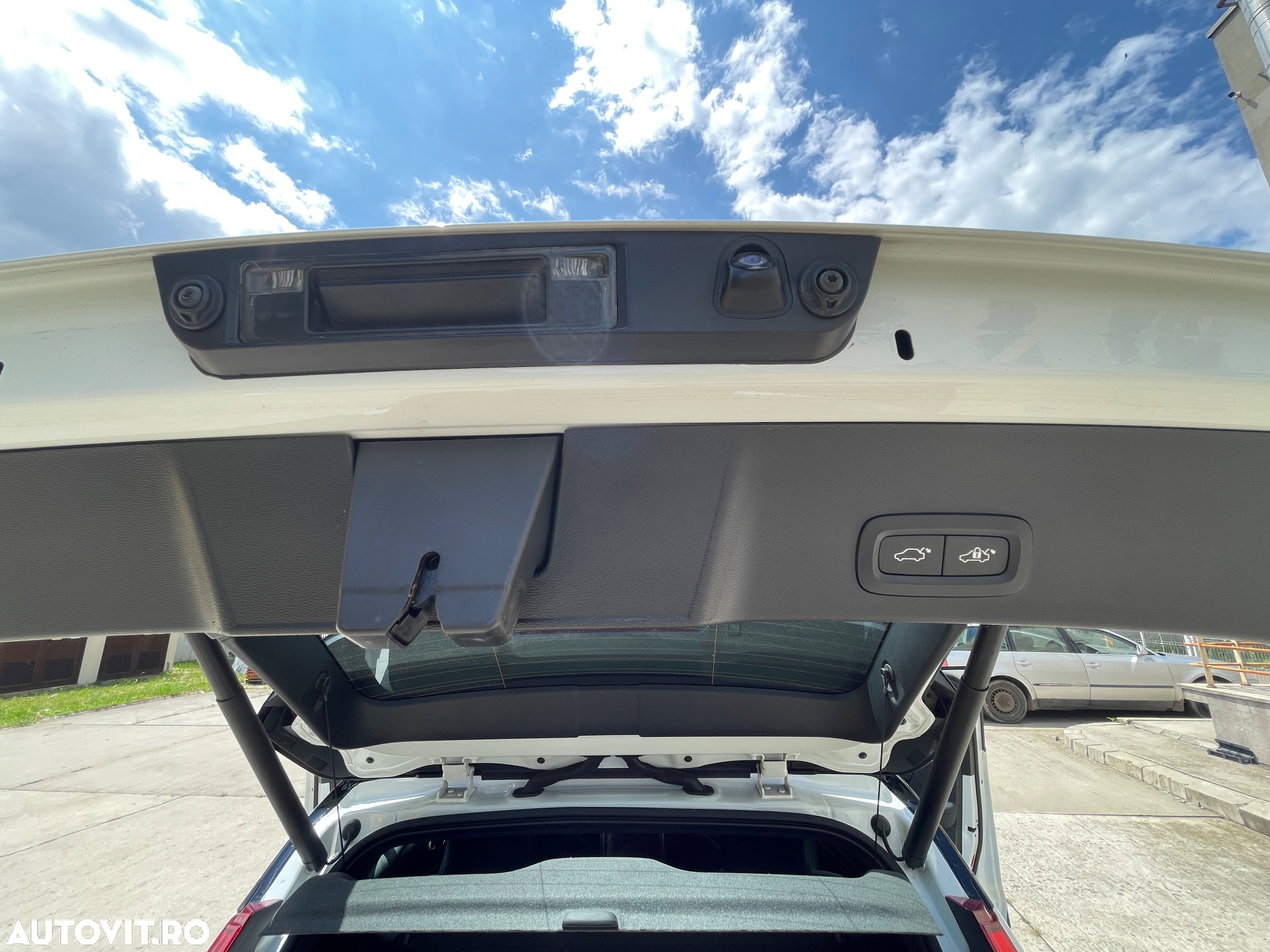 Volvo XC 40 D3 R-Design - 14