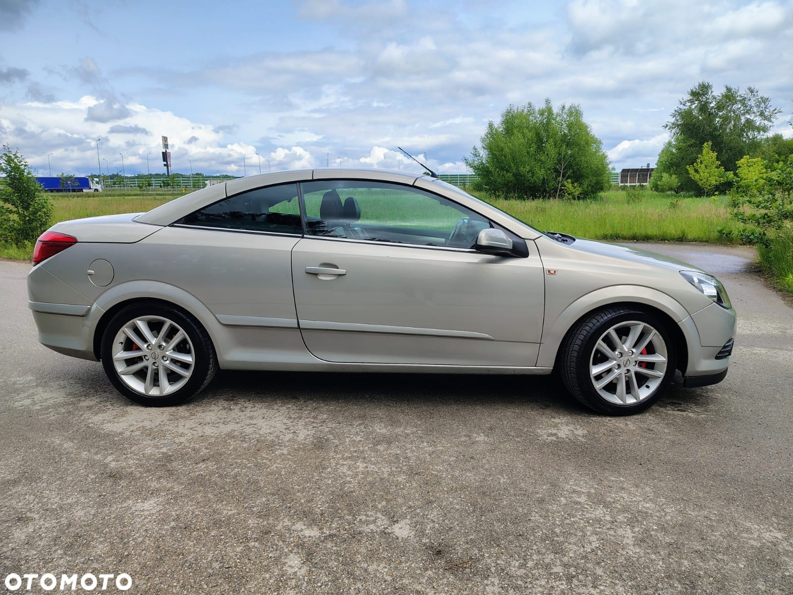 Opel Astra III GTC 1.8 Cosmo - 11