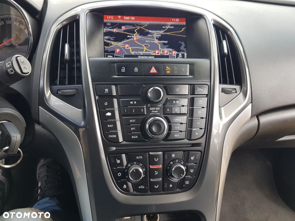Opel Astra 2.0 CDTI DPF SportsTourer Exklusiv - 23