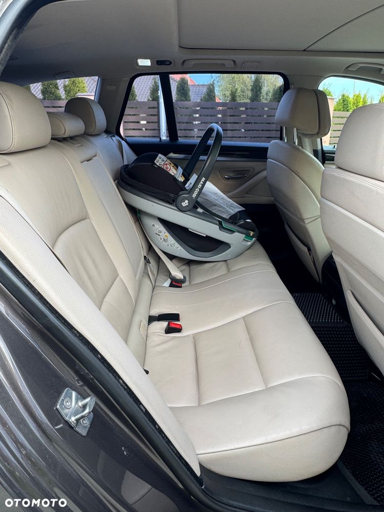 BMW Seria 5 - 24