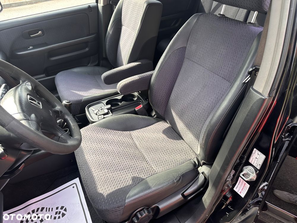 Honda CR-V 2.0 LS High - 18
