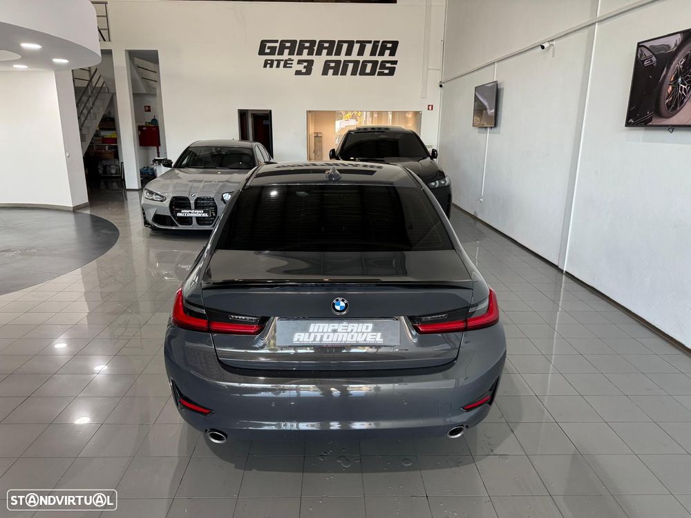 BMW 320 d Auto - 13
