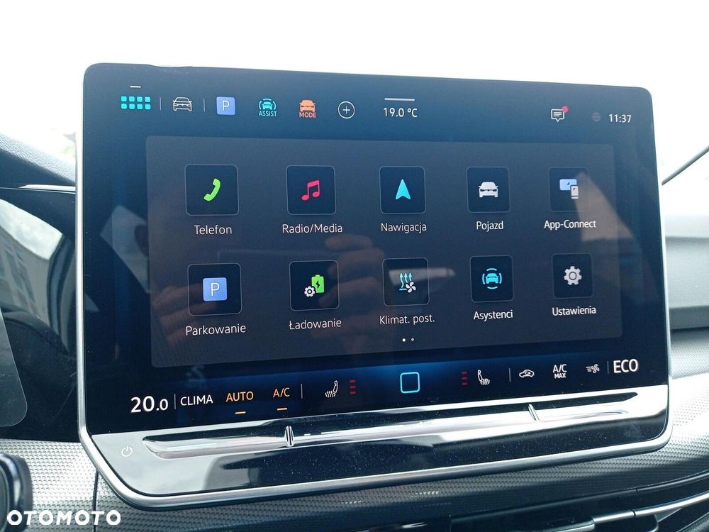 Volkswagen Golf - 33