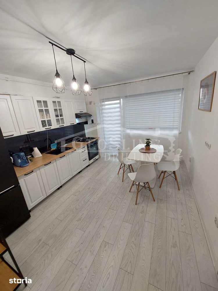 Prima închiriere Apartament 2 camere Parcare subterană inclusă Baciu — fotografia 1